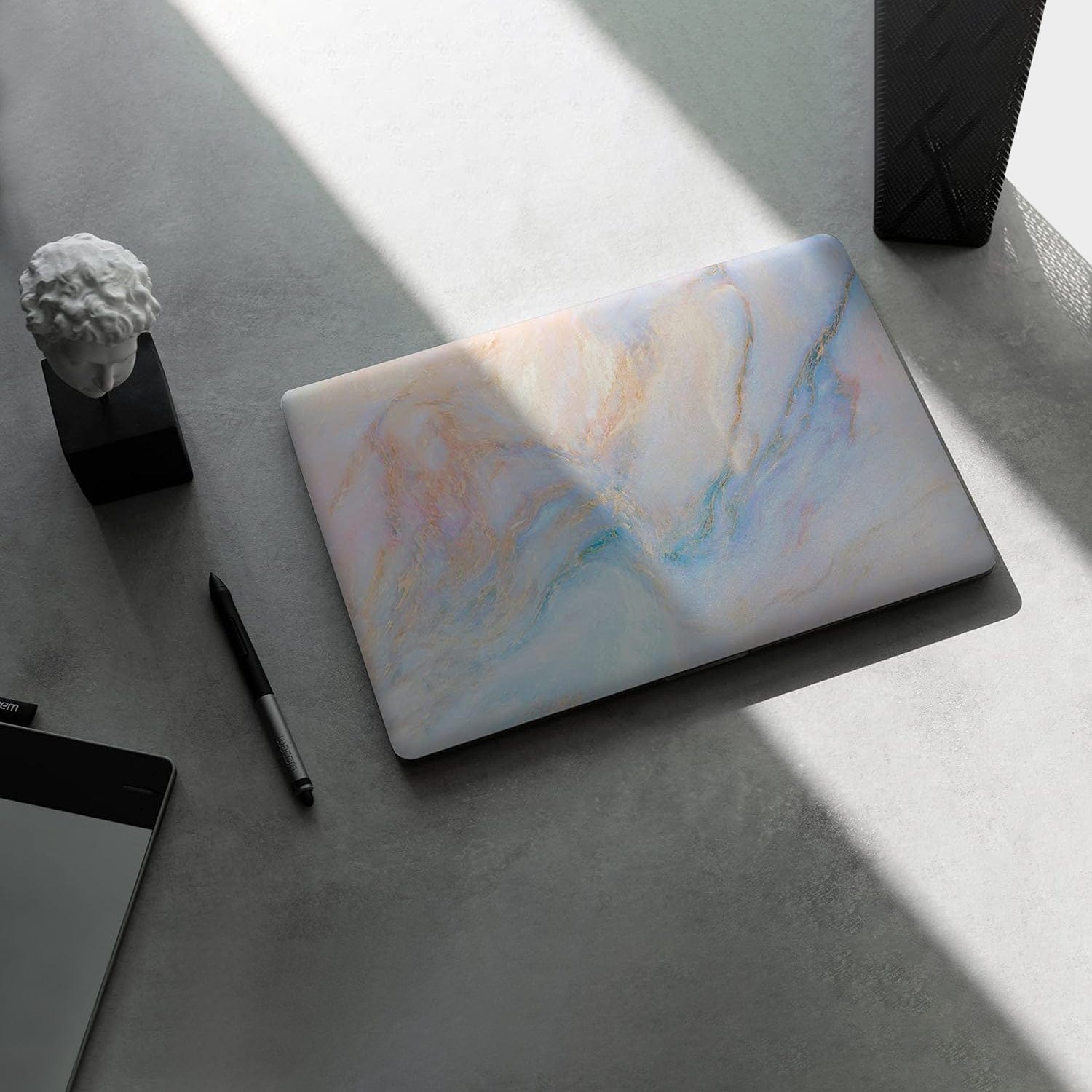 Hybrid-Flex Blue Marble Arts Case - MacBook Pro 13" (2020-2022, Intel & M1/M2)