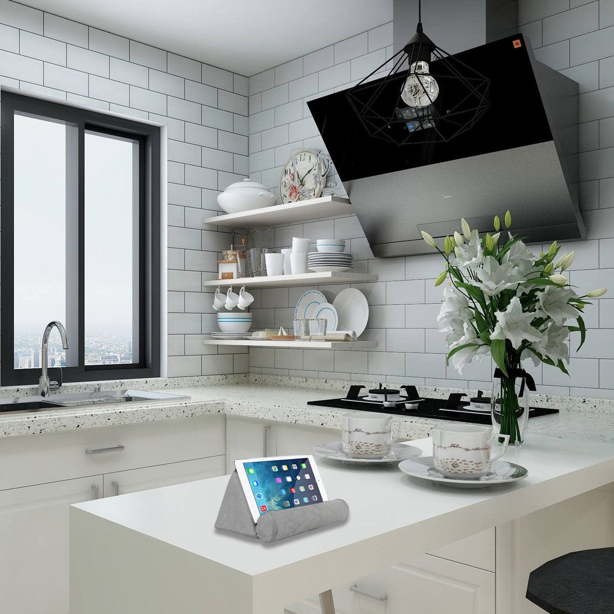 SaharaCase - Pillow Tablet Stand